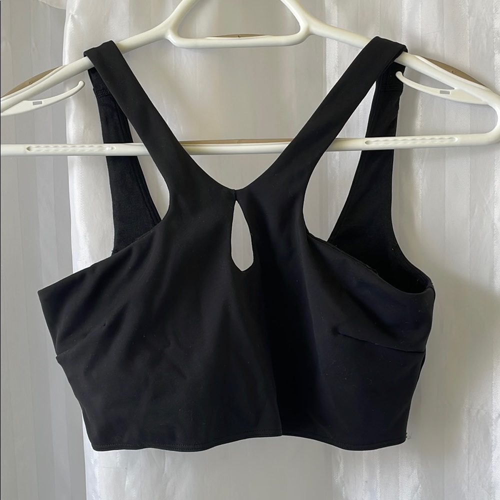 lululemon SmoothCover Front Cut-Out Yoga Bra